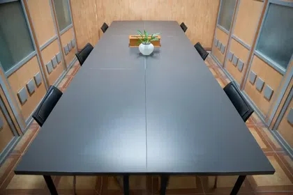 اتاق جلسه 9 نفره