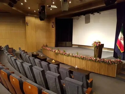 سالن همایش 460 نفره رز