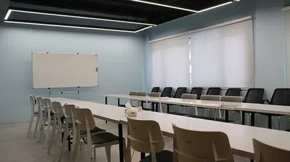 اتاق کنفرانس 25 نفره عطارد