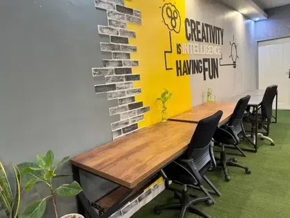 صندلی اشتراکی- ماهانه