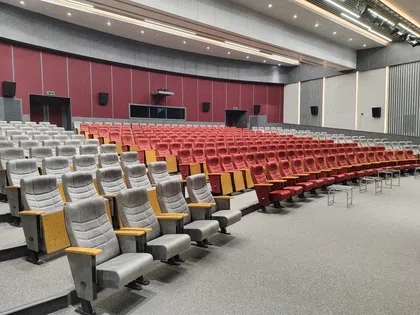 سالن همایش 300 نفره