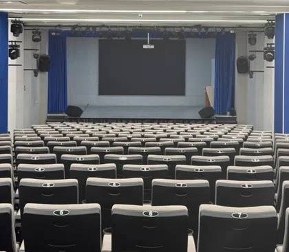 سالن همایش 200 نفره - ساعتی