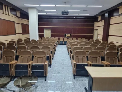 سالن همایش 84 نفره (نیم روز)