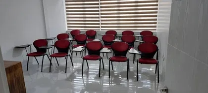 کلاس آموزشی 15 نفره - ساعتی