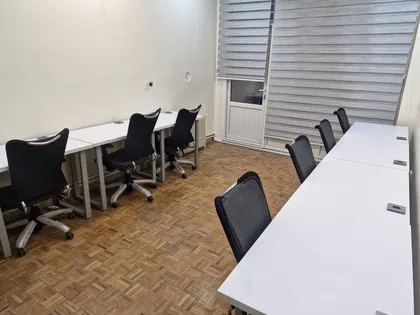 دفترکار 8 نفره - ماهانه