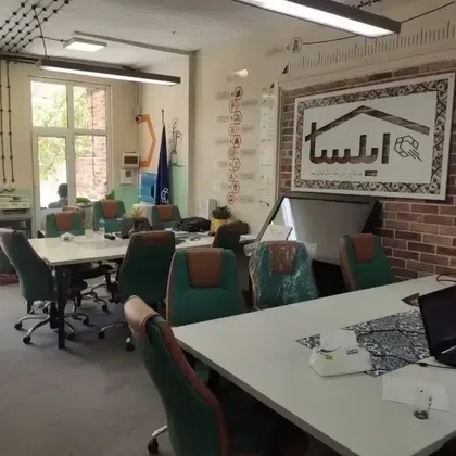 صندلی سبز- روزانه