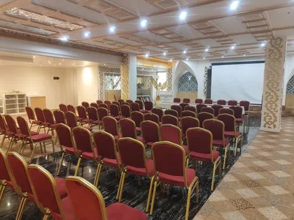سالن همایش 110 نفره