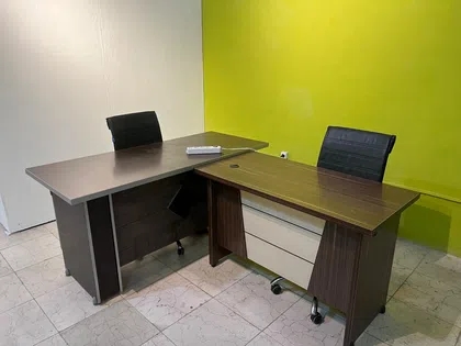 اتاق جلسه 13 نفره - ساعتی