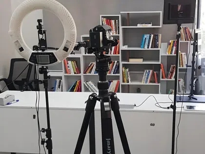 استودیو تولید محتوا-ساعتی