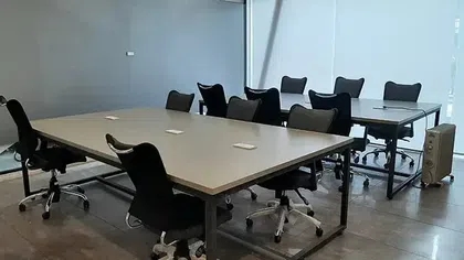 صندلی اشتراکی- عصرانه