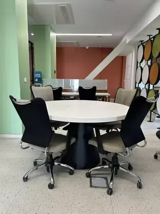 صندلی اشتراکی 10 روزه منعطف- ماهانه