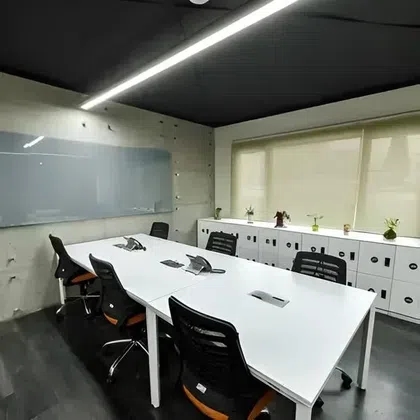 میزکار اشتراکی فریلنسرها- فول تایم- ماهانه