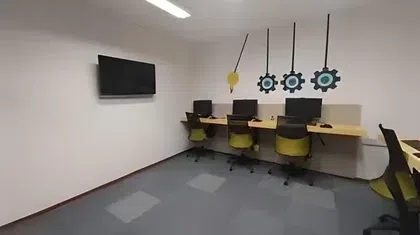 کلاس آموزشی 9 نفره ماهانه