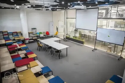 فضای رویداد 60 نفره