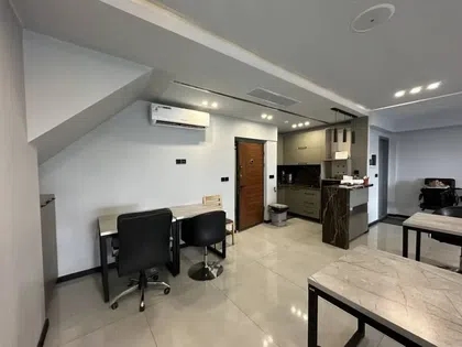 صندلی اشتراکی- ماهانه