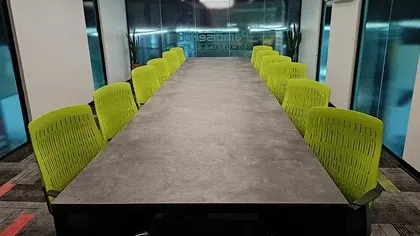 سالن اجتماعات 12 نفره