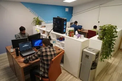 دفتر اختصاصی 6 نفره- ماهانه