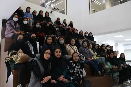 آمفی تئاتر پلکانی 20 نفره